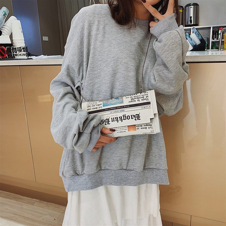 Newspapers modeling day clutch – обзор и цена Flap Bag Envelope
