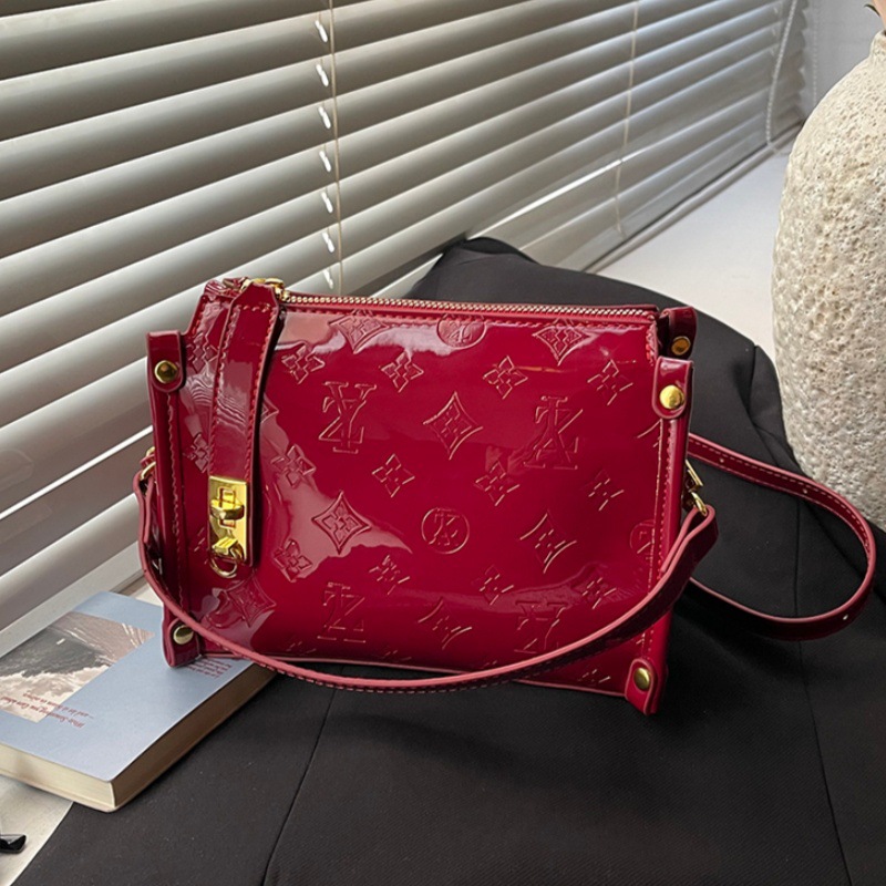 Classic Design Collection 2026 – обзор и цена Women'S Bags New Collection