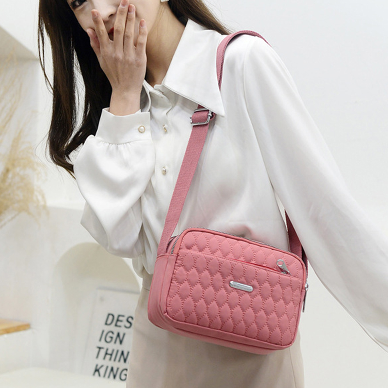 Multifunction Nylon Shoulder B – обзор и цена Women Bags Guess